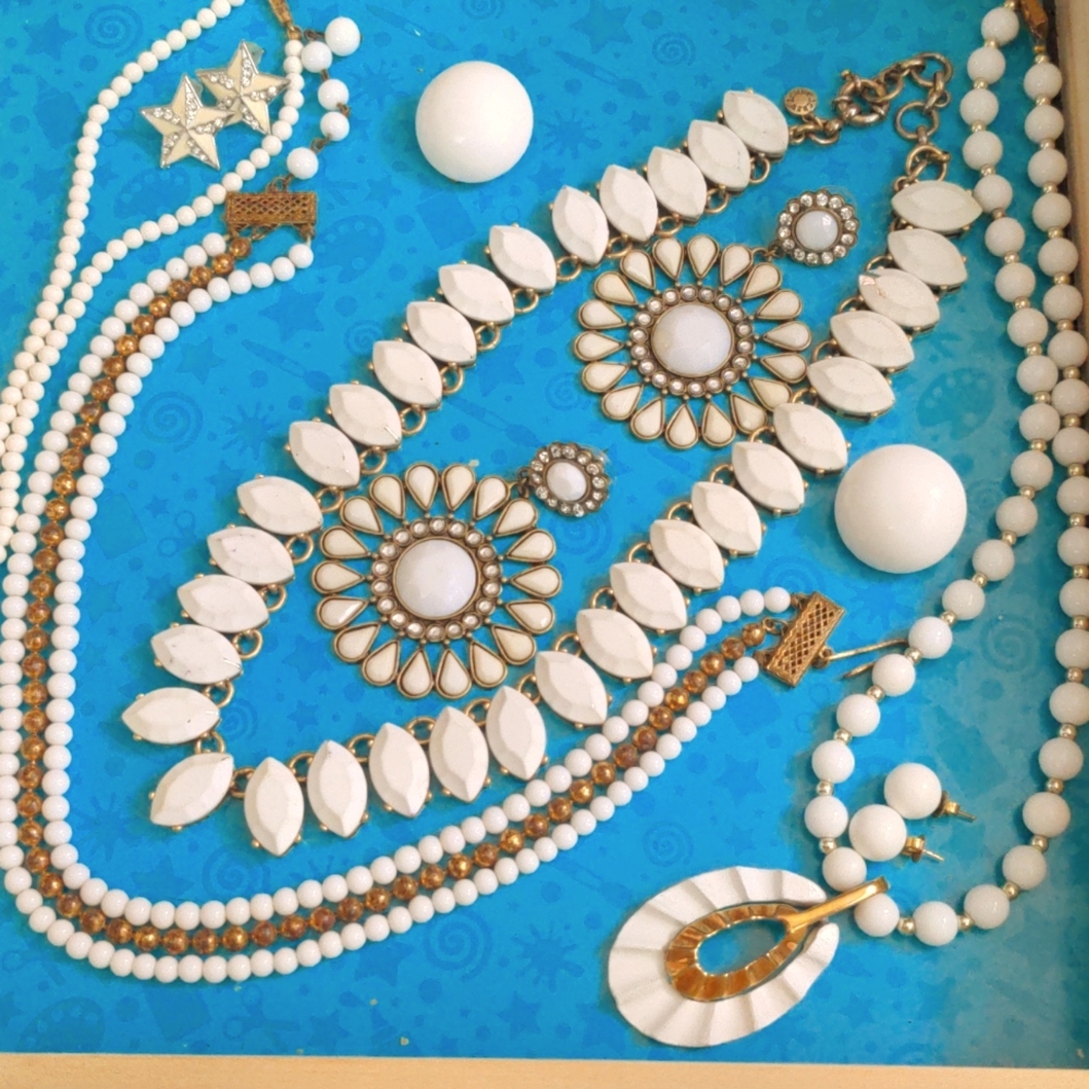 A211 Four Necklaces & Four Pairs of Earrings - White and Gold Tone